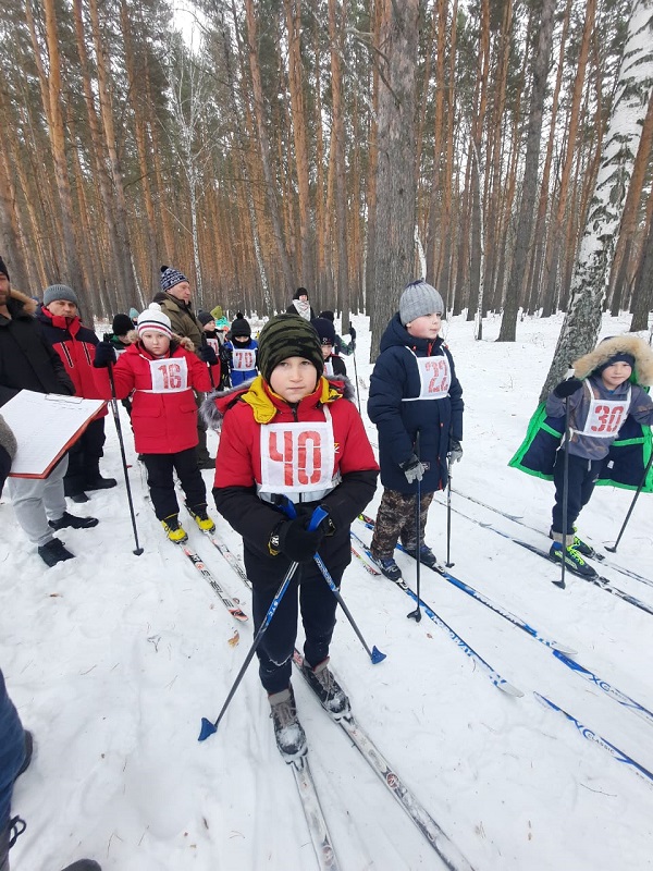 «Соревнования по лыжным гонкам»